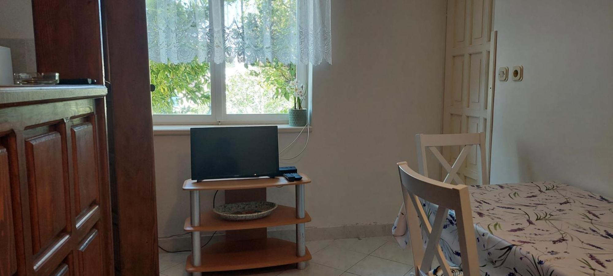 Apartmani Sladana Kampor Bilik gambar